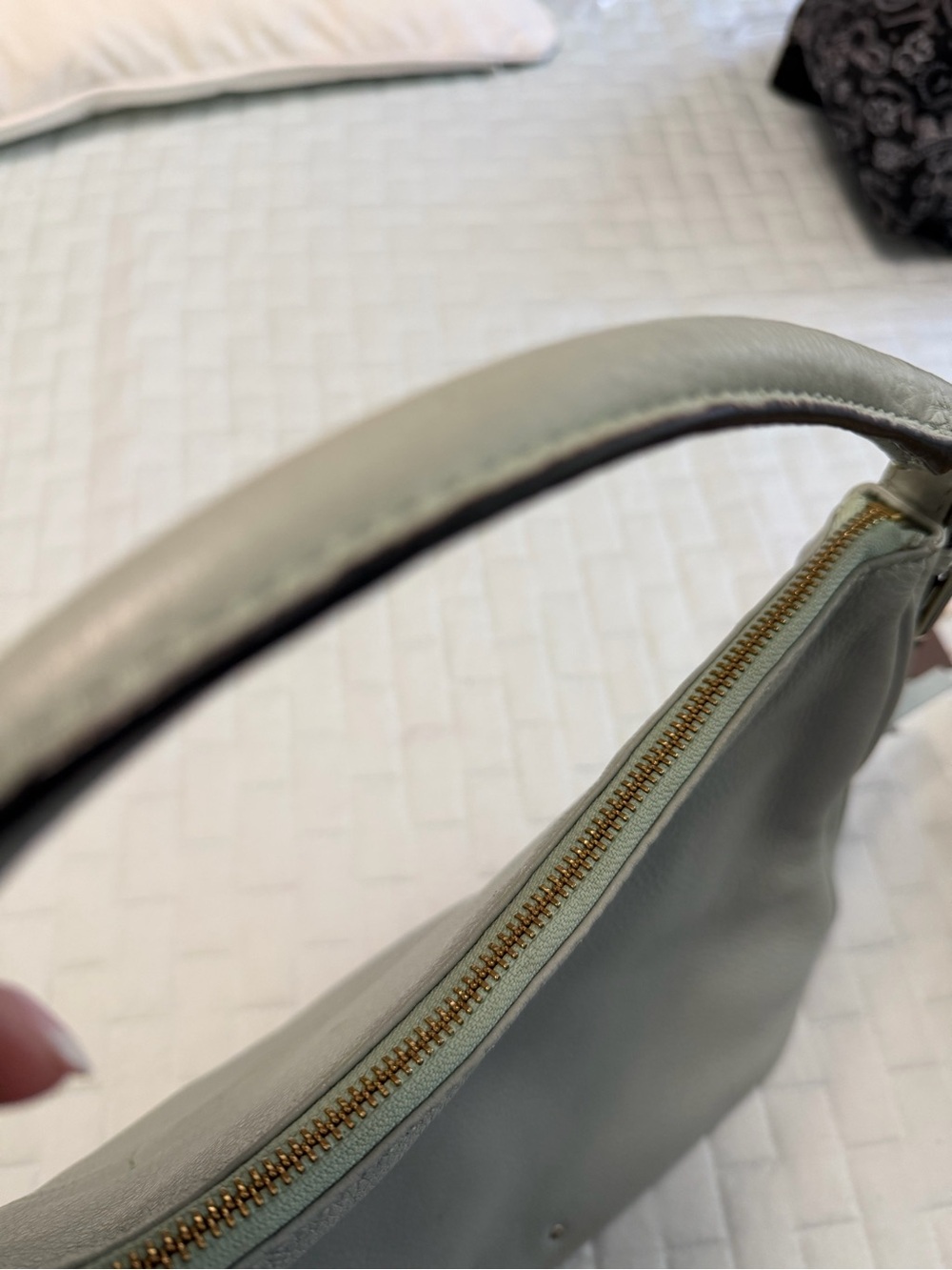 kate spade leather shoulder bag in light mint green gold logo but BM label - Picture 6 of 6